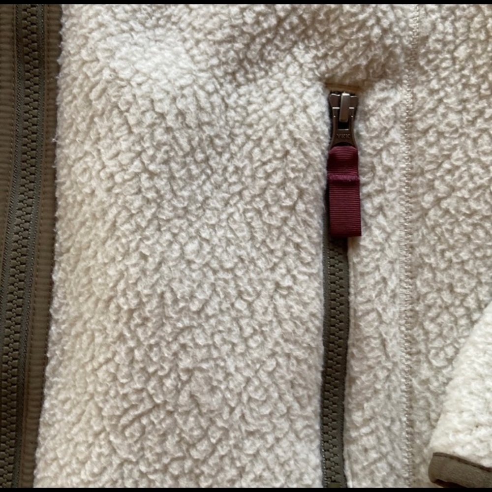 (SOLD)Patagonia Retro Pile Fleece Jacket - Picture 4 of 9